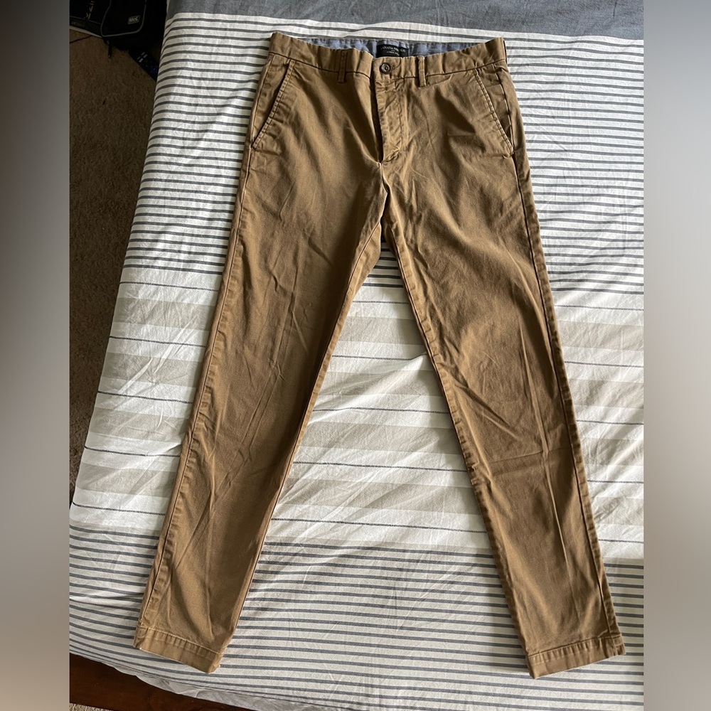 Banana Republic Mason Chino in tannin brown